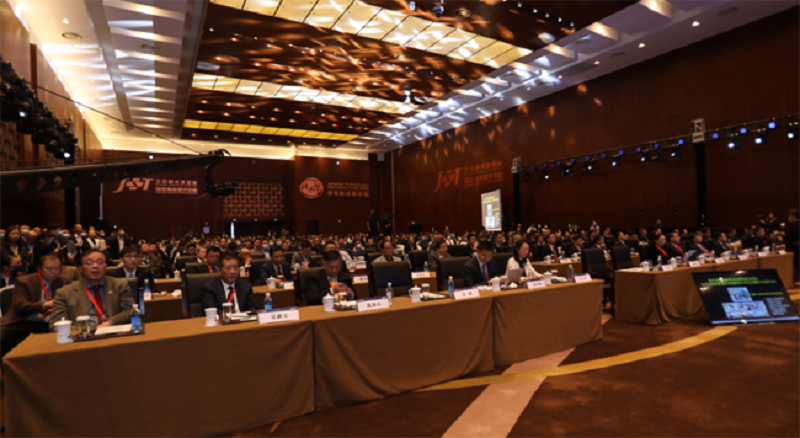 祝賀君創(chuàng)Family企業(yè)的兩項骨科手術(shù)機(jī)器人產(chǎn)品實現(xiàn)科技成果轉(zhuǎn)化